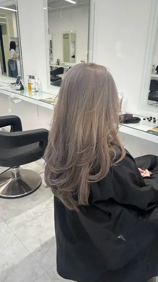 カラー ハイトーン/デザイン カラー/RISA🎀のヘアスタイル