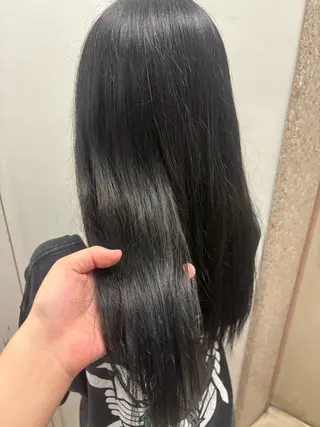 セミロング みいな🍒 暖色カラー/レイヤーのヘアスタイル
