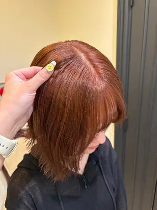 ミディアム カラー しおり🍬 KOKORO🤍のヘアスタイル