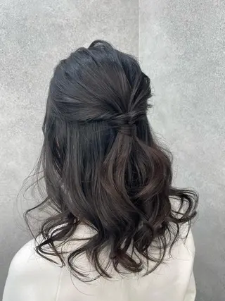 セミロング ヘアアレンジ 口コミ高評価✨ 安達ももかのマツエク・マツパデザイン