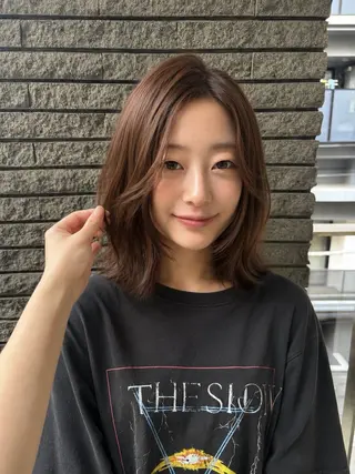 ミディアム カラー みゆき🐈‍⬛🪽‪ 透明感カラー✄﻿のヘアスタイル