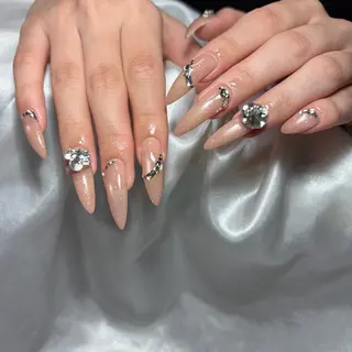 ネイル nailroom sb𓈒𓂂𓏸のネイルデザイン