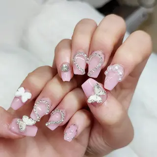 ネイル RUNWAY のネイルデザイン