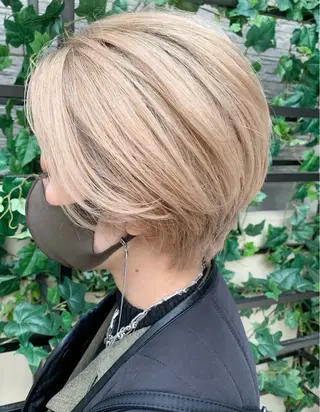 ショート KAZU/レイヤー レイヤー/ハイトーンのヘアスタイル