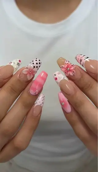 ネイル NiJi Nailsのネイルデザイン