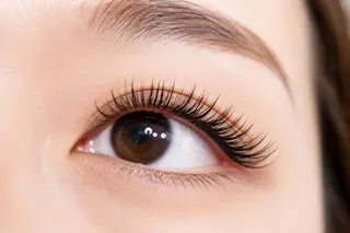 マツエク・マツパ LUMINA Rika.のマツエク・マツパデザイン