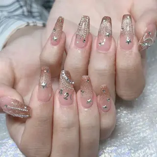 ネイル Queens ひなのネイルデザイン
