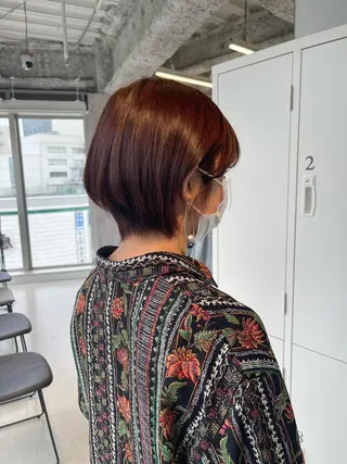 ショート 店長 MANAMI 艶カラー／骨格ボブのヘアスタイル