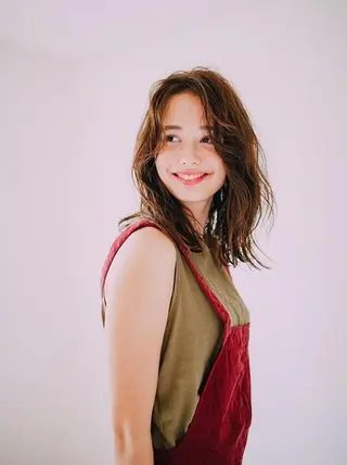 セミロング カラー特化サロン ピリナ相武台前のヘアスタイル