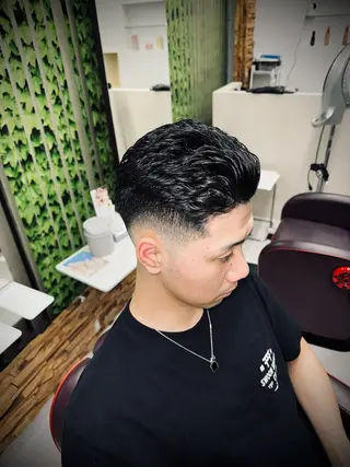 ショート メンズ 岩本 文太のヘアスタイル