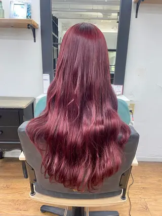 ロング カラー 青木 優歩のヘアスタイル