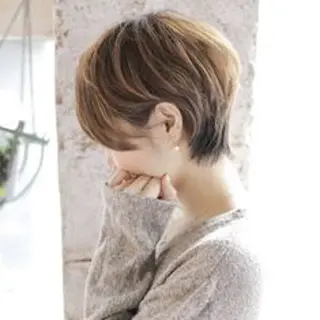 U Kのヘアスタイル