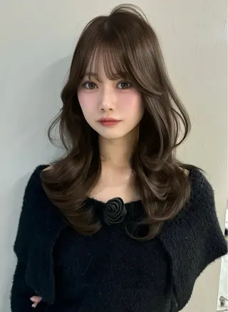ロング カラー よしだ はるのヘアスタイル