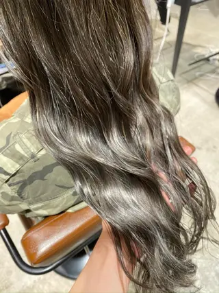 カラー 顔まわりの神様✨ 透明感カラー藤嶋秀幸のヘアスタイル