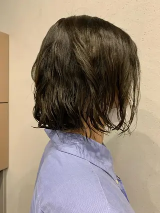 ミディアム カラー パーマ ボブパーマコテ巻き風 パーマNo1深江秀平のヘアスタイル