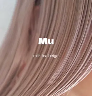 ロング カラー Muミュー/ブリーチ ハイトーン　Wカラーのヘアスタイル