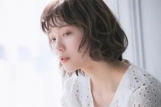 ミディアム カラー ヘアアレンジ 橘　愛佳/暖色系 レイヤーカットのヘアスタイル