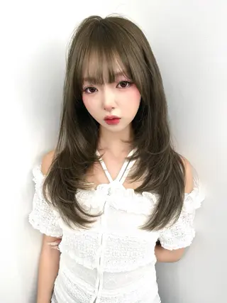 セミロング カラー 盛れる顔周り✨韓国 レイヤーkanatoのヘアスタイル