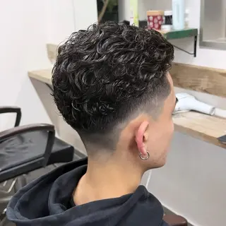 パーマ メンズ 浦川 まどかのヘアスタイル