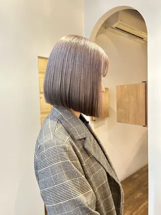 ショート nacoハイトーン ベージュ🎀のヘアスタイル