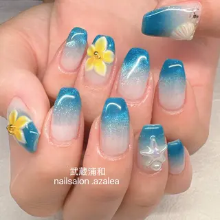 ネイル R inのネイルデザイン