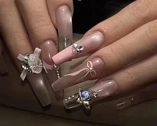 ネイル Pure&Rich Nailのネイルデザイン