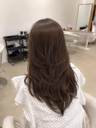 ロング SONA/レイヤー/ 顔周り/ダブルカラーのヘアスタイル