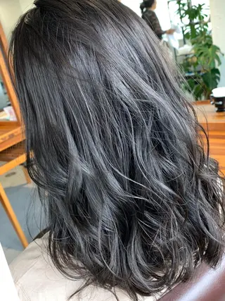 ロング カラー メンズ ハイライトバレイヤー ジュ🎨川村聖吾🎨のヘアスタイル