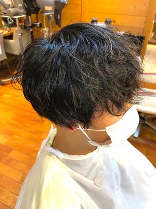 パーマ メンズ 氷見 早祐香のヘアスタイル