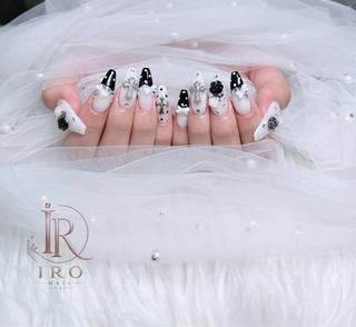ネイル IRO FUNABASHIのネイルデザイン