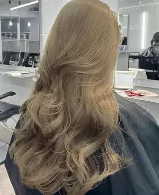 カラー saho😶️️꙳⟡ ミルクティーベージュのヘアスタイル