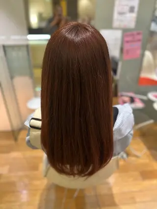 ロング カラー 岡田 妃由のヘアスタイル