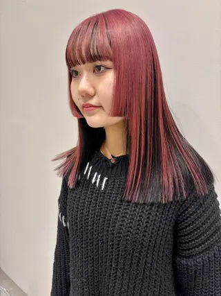 ロング カラー iLi 《イリ》のヘアスタイル