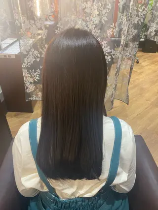 カラー 津田 遥香のヘアスタイル