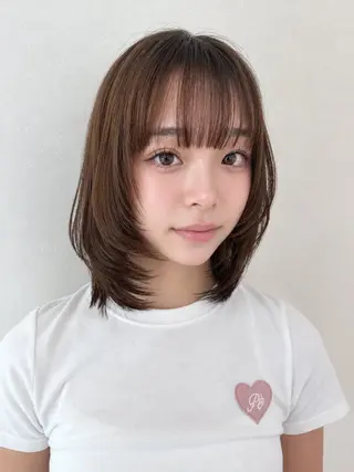 ミディアム 木曜日空きあり🩷 layer🎀透明感のヘアスタイル