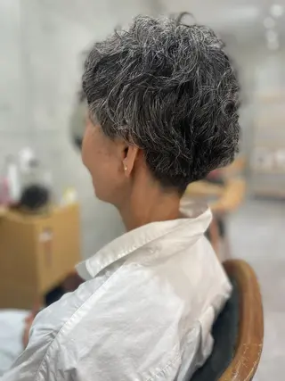 ショート パーマ 🤍NAOMI _Naniのヘアスタイル