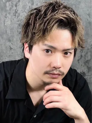 ショート カラー メンズ 中原 滉太のヘアスタイル