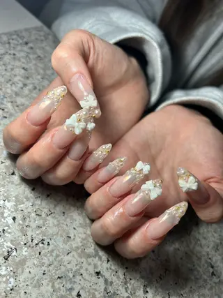 ネイル nailroom sb𓈒𓂂𓏸のネイルデザイン