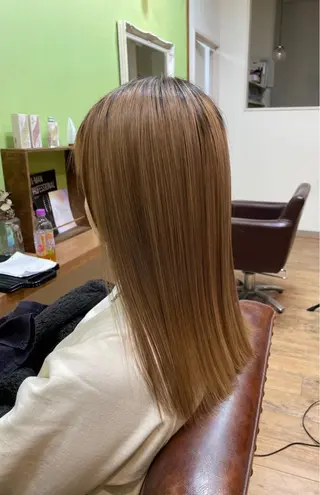 セミロング カラー and fine ほりのヘアスタイル