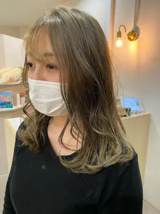 セミロング コタ コットのヘアスタイル