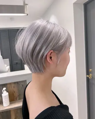 ショート ♡似合わせ ♡ハイトーン♡のヘアスタイル