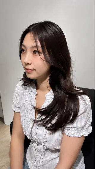 セミロング miyon/ RINOA🇰🇷のヘアスタイル