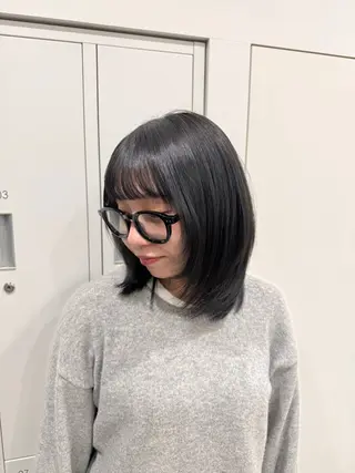 ミディアム 深田 綾香のヘアスタイル