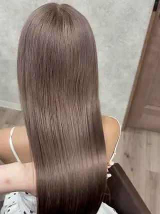 ロング カラー 林 綾花のヘアスタイル