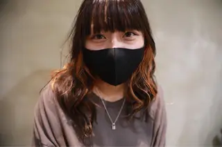 ロング カラー 石木 美緒奈のヘアスタイル