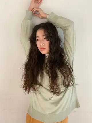 ロング カラー パーマ ヘアアレンジ メンズ キッズ パーマスタイル🔅 sayacaのヘアスタイル