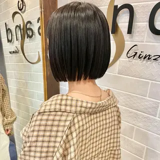 ショート レイヤー/ブリーチ/ 新宿/福元実希のヘアスタイル