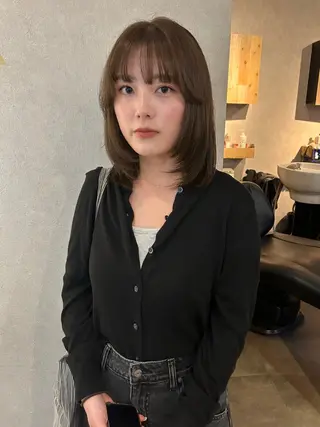 ミディアム SOLO 尼崎 hana💫レイヤーのヘアスタイル