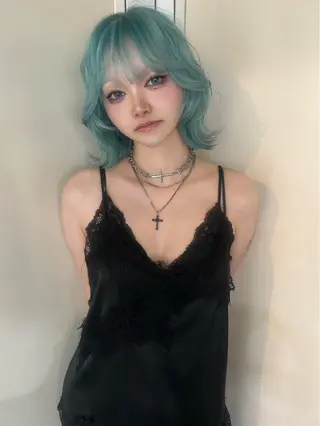 ミディアム ハイトーン/ダメージ レス/ソウイチロウのヘアスタイル