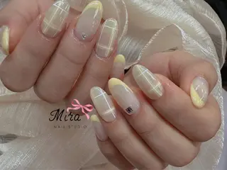 ネイル Mira Nail Studioのネイルデザイン